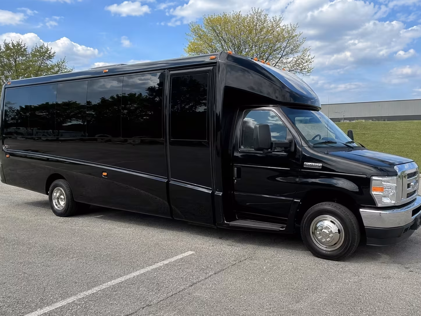 minibus rentals to napa valley expo sporting events